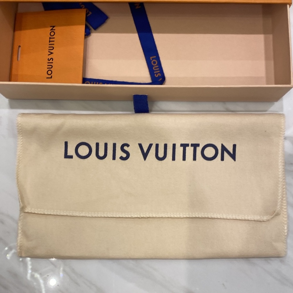 Louis Vuitton wallet box and dust bag - Picture 2 of 2